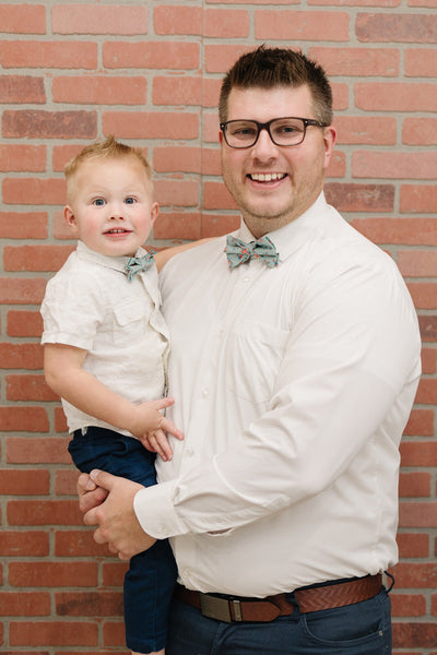 Leid Back Bow Tie (Pre-Tied)