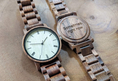 Personalized Arce Wooden Watch | Walnut